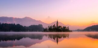 Jak się ubrać do kościoła kobietą? Jak się ubrać do kościoła kobietą?