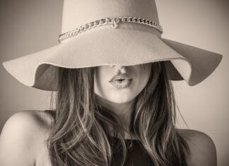 Czy bolerka są jeszcze modne? Czy bolerka są jeszcze modne?