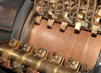 Z czego składa się komutator? Z czego składa się komutator?