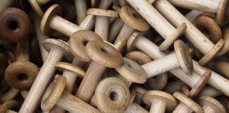 Jakie są rodzaje rzutów w piłce nożnej? Jakie są rodzaje rzutów w piłce nożnej?