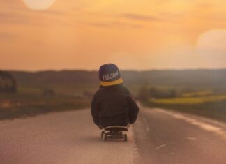 W jakim sklepie można kupić deskorolkę? W jakim sklepie można kupić deskorolkę?