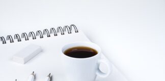 Jak używać gumki do włosów? Jak używać gumki do włosów?