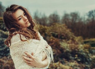 Czym związać włosy na noc? Czym związać włosy na noc?