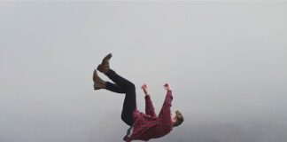 Jak sprawdzić czy koszula jest męska czy damska? Jak sprawdzić czy koszula jest męska czy damska?