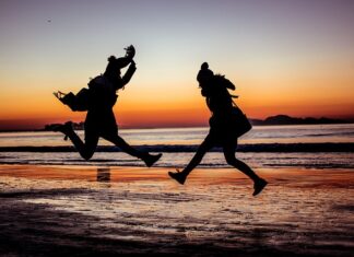 Jak oddychać przy inhalacji nosem czy ustami? Jak oddychać przy inhalacji nosem czy ustami?